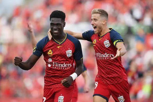 东契奇35+11+11独行侠胜热火 KD35分太阳擒龙